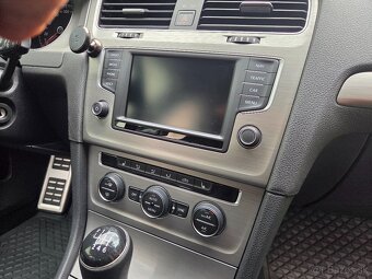 VW Golf Variant 2.0TDI 110kw R-line - 13