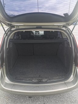 RENAULT MEGANE 2 1,4 r.v. 2009 - 13