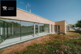 MODRANKA LUXUSNÁ NOVOSTAVBA RODINNÉHO DOMU V TICHEJ ČASTI - 13