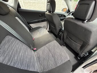 Kia Cee´d SW 1.6 CRDi VGT 16V 90k EX - 13