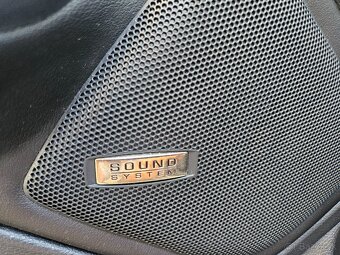 Skoda Octavia Combi 2.0TDI CR RS - 13