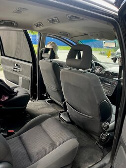 Volkswagen Sharan 1.9TDI 4x4 - 13