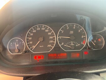 BMW E46 330Ci A cabrio 170KW NOVÁ CENA první majitel - 13
