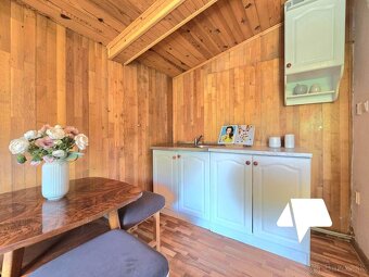 Predaj Podhájska- rodinný dom, 2 x chata a 4 x apartmán - 13