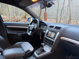 Škoda Octavia Combi 2.0 TSI RS DSG - 13