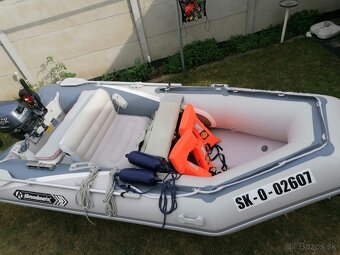 Pohodlný čln Allroudmarin s motorom YAMAHA 20hp - 13