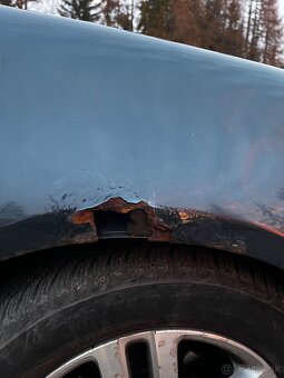 Predám Volkswagen golf 5 1.6 - 13