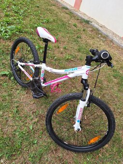 Dievčenský bicykel - 13