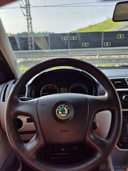 ŠKODA ROOMSTER 1.9TDI 77KW M5 2008 NOVÉ KÚPENÉ NA SK - 13