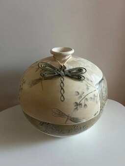 Guľatá keramická váza - 13