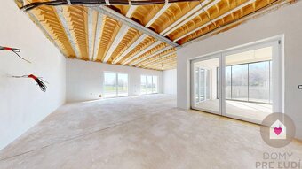 6 IZBOVÝ RD S DVOJGARÁŽOU A BAZÉNOM - ÚP 240 m2, POZEMOK 105 - 13
