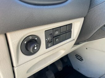 Citroën Xsara Picasso 1.6 benzín - 13