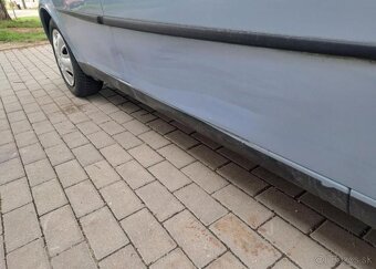 Fiat Punto 1,2 i benzín manuál 44 kw - 13