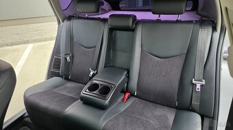 Toyota PRIUS 3 Hybrid Executive 11/2012 - 13