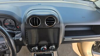 Predám Jeep Compass 2L benzin 4X4 nova STK - 13