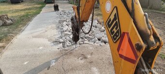 Ponúkame zemné,výkopové a búracie práce - 13
