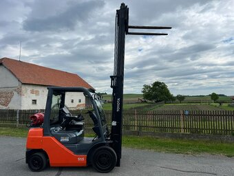 Vysokozdvyžný vozík Toyota 25, rok 2018 - 13