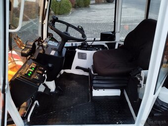 Holder 4x4  2010 s Tp. a ŠPZ. - 13