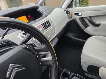 Citroën C4 Picasso - 13