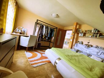 7 izbový rodinný dom s garážou,pozemok 730 m2 v obci Slatina - 13