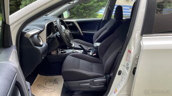 Toyota RAV4 2.2 d4d 110kw Premium XA40 - 13