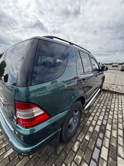 Predam Mercedes-Benz - 13