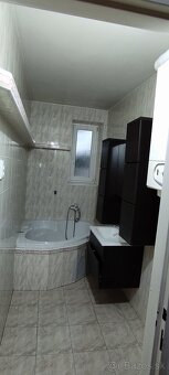 byt s extra velkou rozlohou 103m, garažou a zahradou - 13