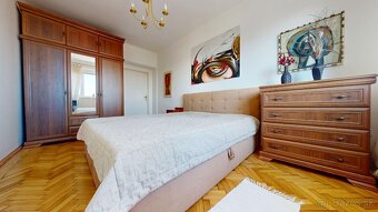 3 izb. PODKROVNÝ BYT PRI HRADE - Tvarožkova ul.- Staré Mesto - 13