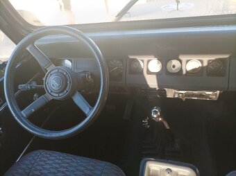 Jeep Wrangler 4.20 1988 - 13