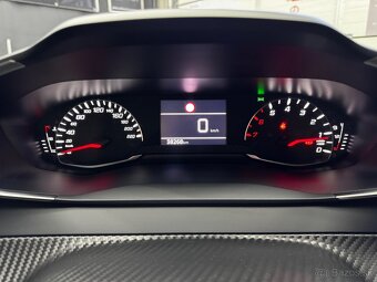 Peugeot 208 - 13
