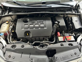 Predam toyota avensis 1.8 benzin top executive - 13