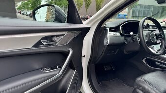 Jaguar F-Pace D200 S AWD Black Pack / Kůže / Led - 13