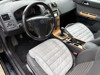 VOLVO V50 1.6D 80 Kw Manuál 5 st. - 13