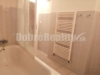 PRENÁJOM: VEĽKOMETRÁŽNY 2 IZBOVÝ BYT S 2 LOGGIAMI, CENTRUM - 13