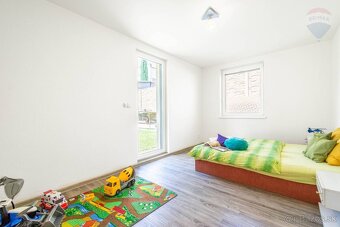 MODERNÝ DVOJPODLAŽNÝ RODINNÝ DOM - PREDAJ - Nitrianske Pravn - 13