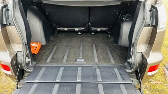 Predám Mitsubushi Outlander 2,2 diesel - 13