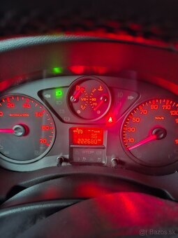 FIAT SCUDO COMBI 94kW 8 miestne - 13