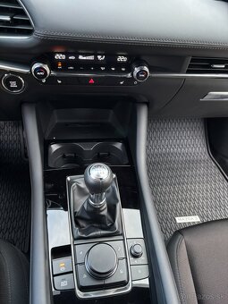 Mazda 3 2.5 e-Skyactiv G140 mHEV Exclusive-line 6MT - 13