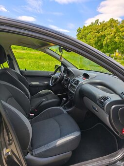 Peugeot 206 1.6 Benzín,  Automat , 117 000km , Nová STK - 13