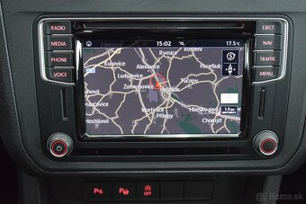 Volkswagen Caddy 2,0 TDi,DSG,7-míst,NAV,DPH,XEN - 13