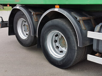 Prodám skříňový RENAULT PREMIUM 420.26 PR 6X2 EURO 3 - 13