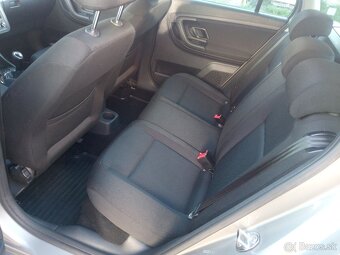 PREDAM SKODA FABIA 1.6 TDI COMBI TOP STAV - 13