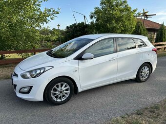 Hiundai i30 AC KOMBI - 13