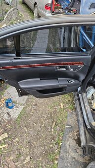 Mercedes w221 - 13