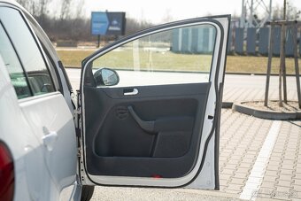 Volkswagen Golf Plus 1.6 TDI Highline - 13