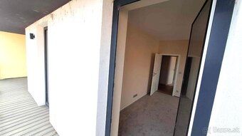 PREDAJ-veľký 4 izbový byt s vlastným kúrením s 2 terasami - 13