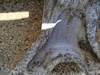 Elektróny Ford 5 -108,r 17 predám. - 13