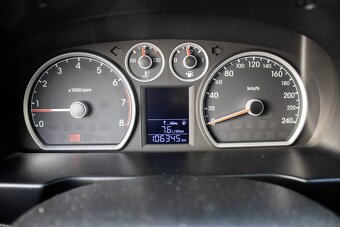 Hyundai i30 CW 80kW (2011) - 13