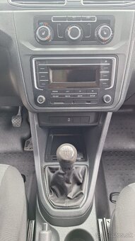 VOLKSWAGEN CADDY MAXI 2,0TDi VAN - DPH - 13