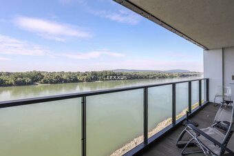 Luxusný a moderný 3-izbový byt s terasou - River Park - 13